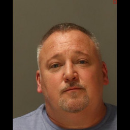 Photo of Arzola, Eric Jay 