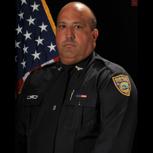 police-officer-eddie-perez.jpg