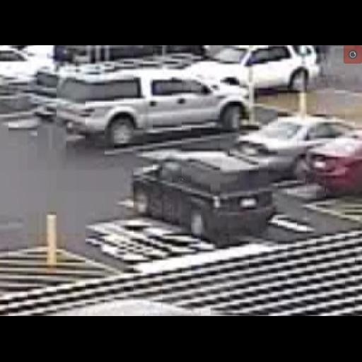 exterior_front_drive_aisles_03.jpg